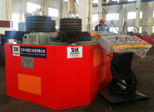 冬季操作型材彎曲機(jī)也是有講究的